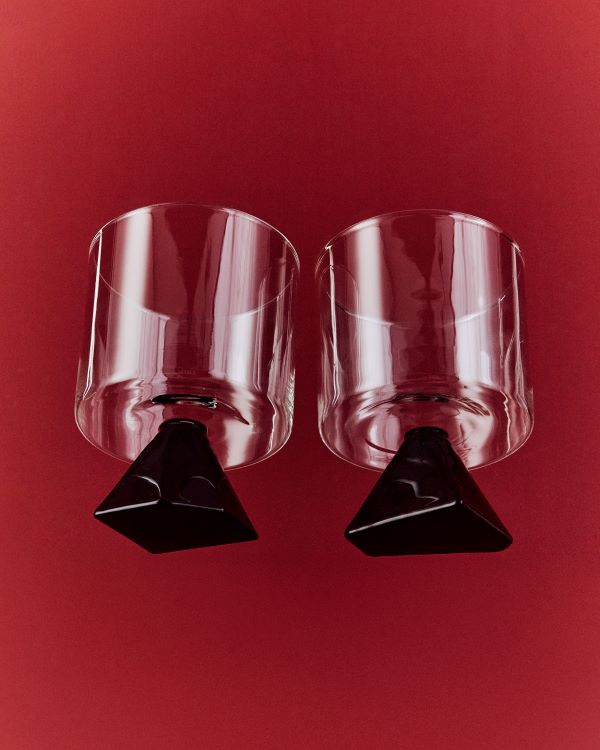 Serax Glas SILOS mit schwarzem Sockel designed by Plan C D8xH11,5cm