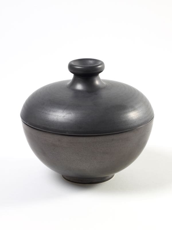 Serax Pure Tagine schwarz D20cm von Pascale Naessens