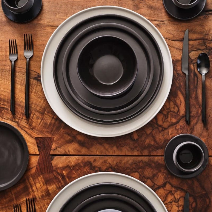Serax Dune von Kelly Wearstler: Elegante Tableware-Designs für perfekte Geschenke – modern und inspirierend.
