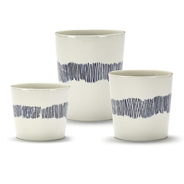 Ottolenghi Kaffeetasse weiß Swirl-Stripes blau FEAST for Serax H7,5cm